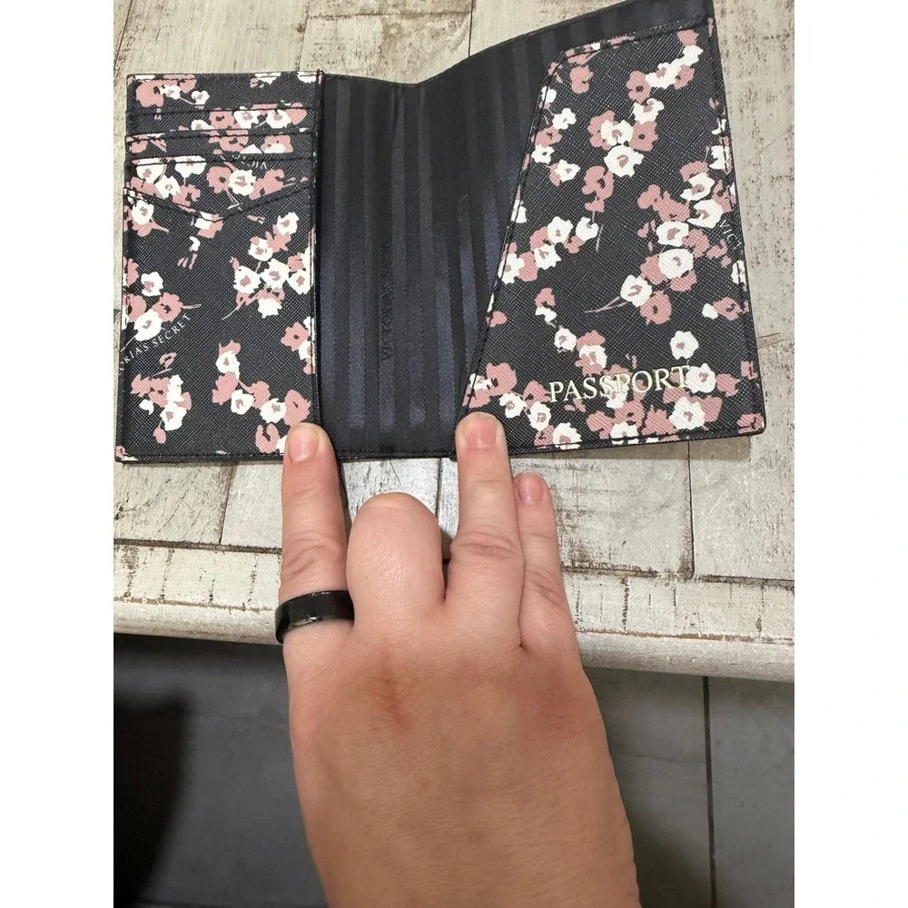 Victoria's Secret passport cover